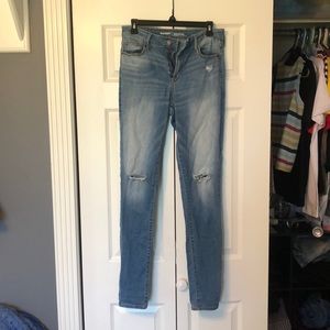 Old navy women’s ripped jeans